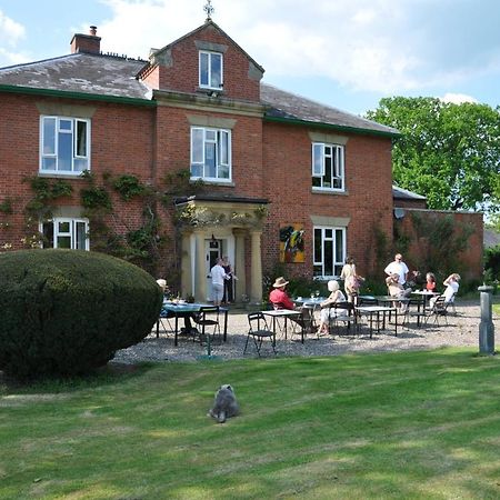 Mid Wales Arts B&B Caersws エクステリア 写真