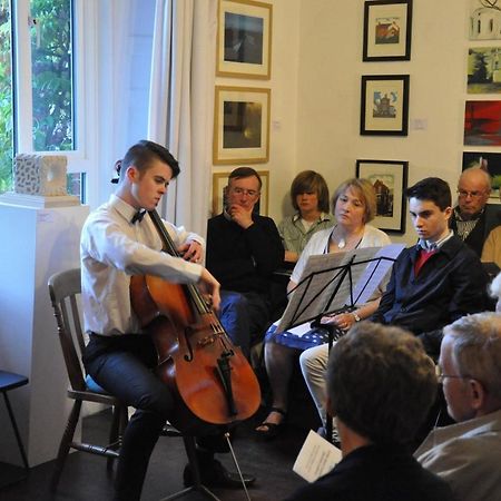 Mid Wales Arts B&B Caersws エクステリア 写真
